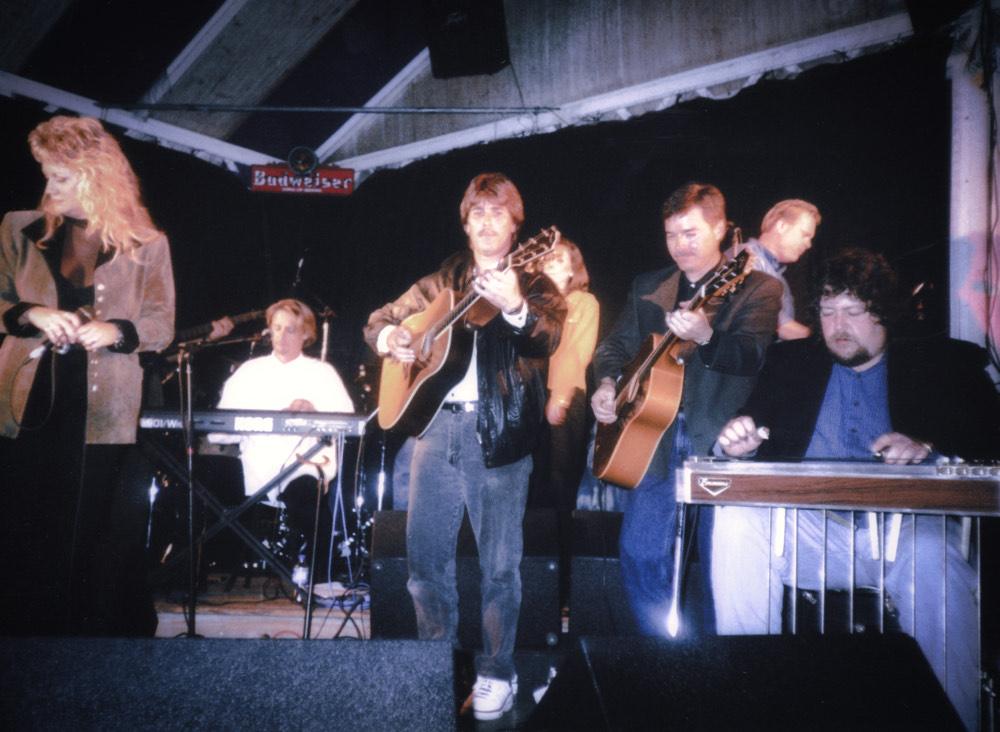  As a part of the Kim Kitchen Band project 